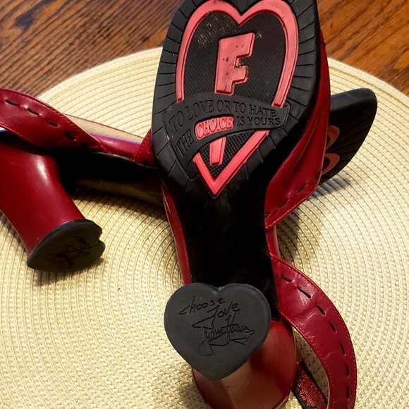 John Fluevog MEGHAN HEART HEEL SLINGBACK SANDAL PUMP Woman 7 - Picture 1 of 9